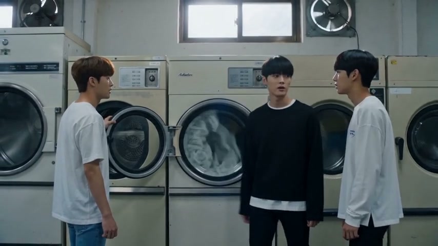Laundromat Story